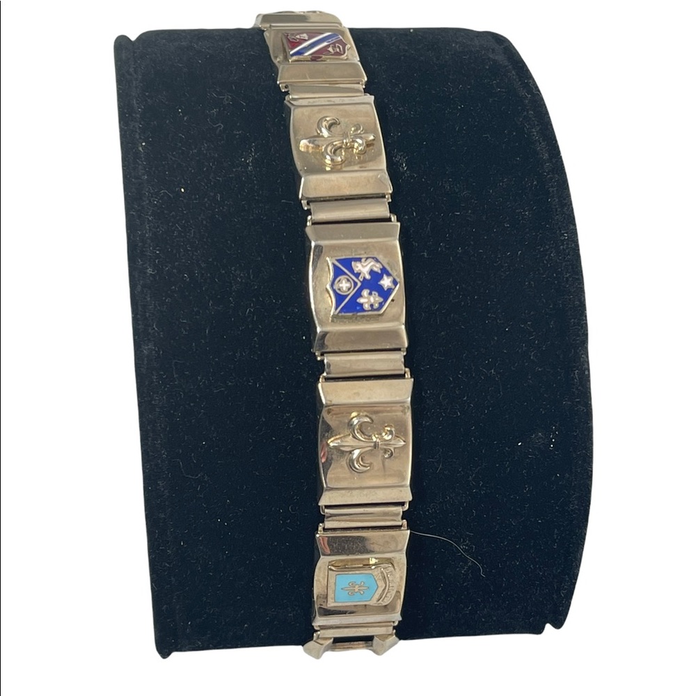Vintage silver finish European coat of arms fleur de lis  Link bracelet